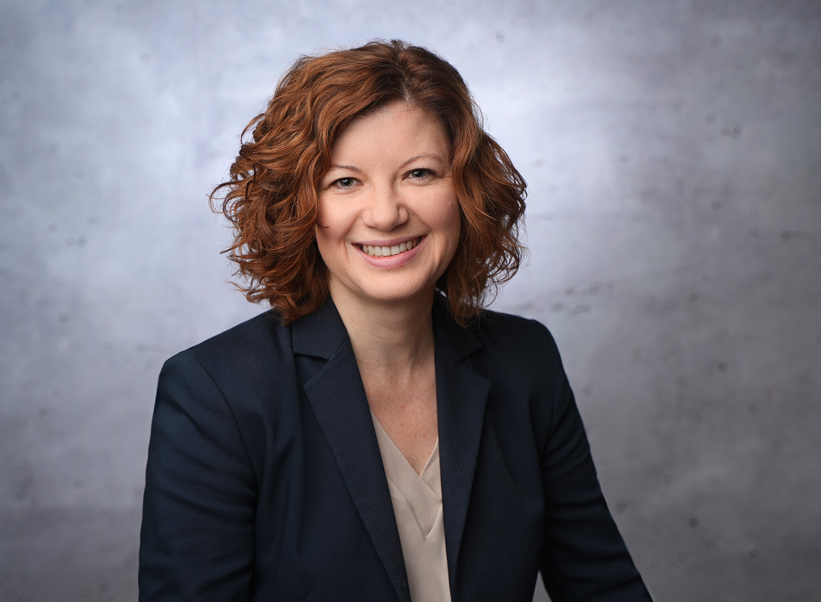 Dr. Nina Gerber (sie/ihr)